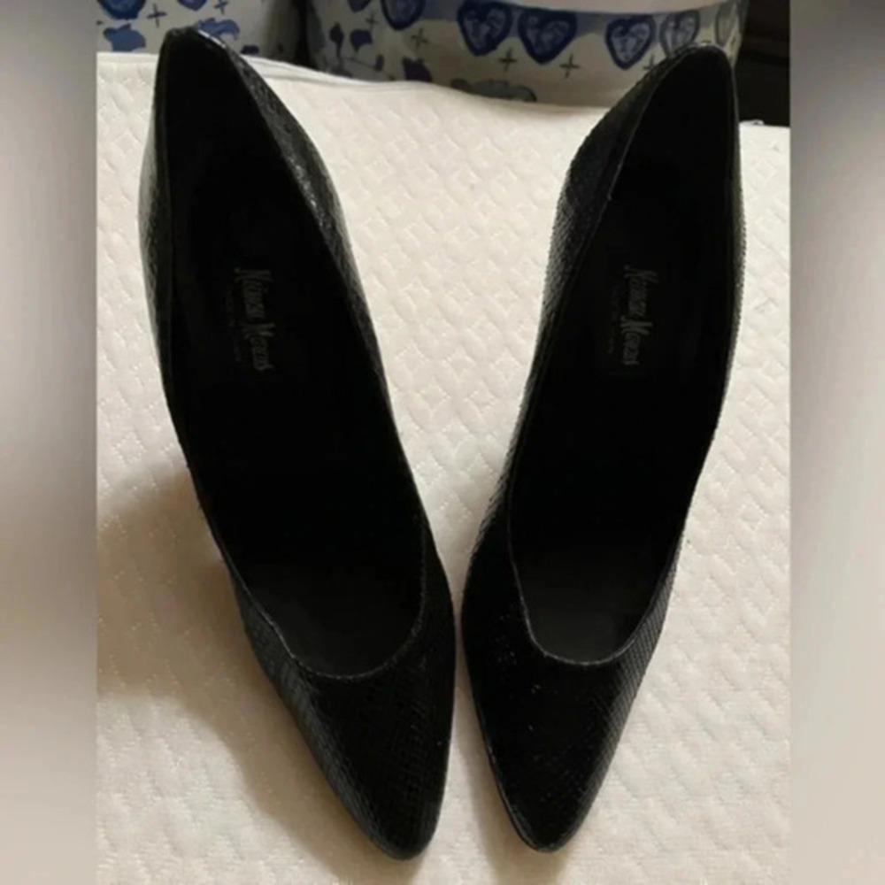 Neiman Marcus Black Animal Skin Heels —-Size 10 N